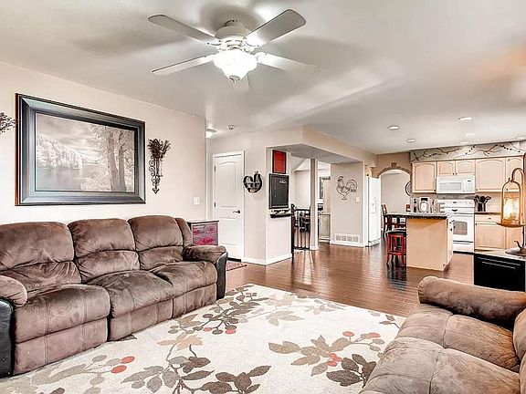 4th image of 8129 Scarborough Dr