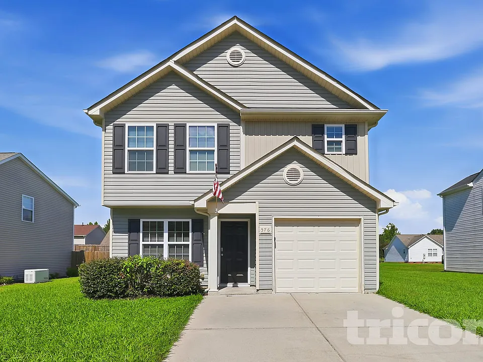 576 Gentle Breeze Ln