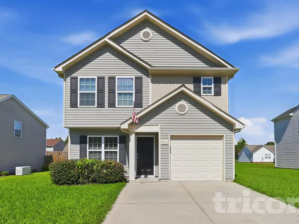 576 Gentle Breeze Ln, Rock Hill, SC 29730