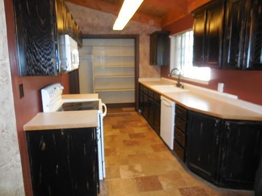 2nd image of 1850 E Brookhill Dr
