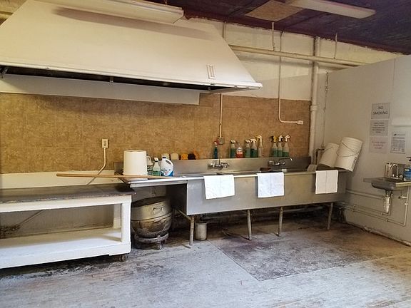 4th image of 3339 S Lituanica Ave