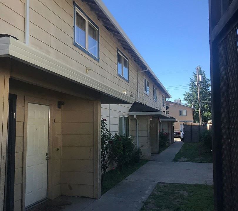 1st image of 328 E Elm St APT 5