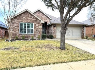 505 Maverick Dr, Lake Dallas, TX 75065