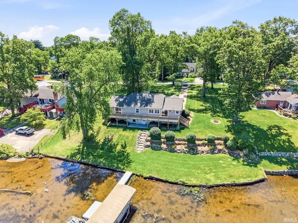 10287 Vistula Rd, Osceola, IN 46561