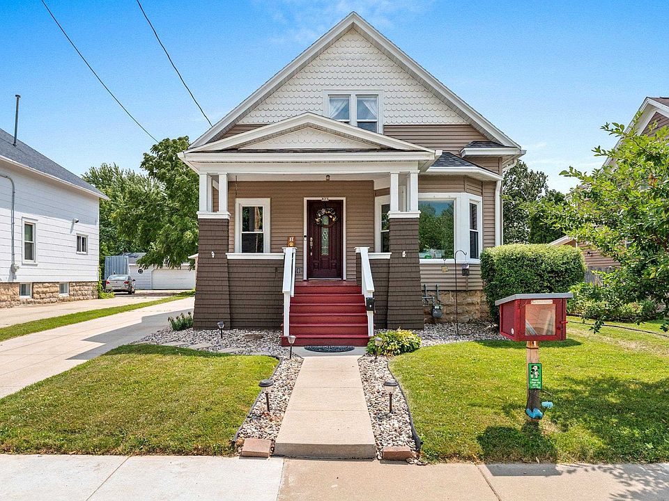 1st image of 823 W 4th Ave