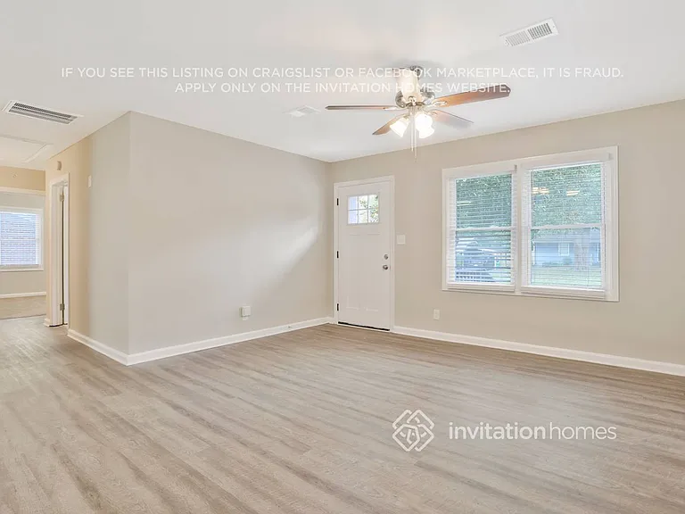 3025 Catalina Dr — Photo 4