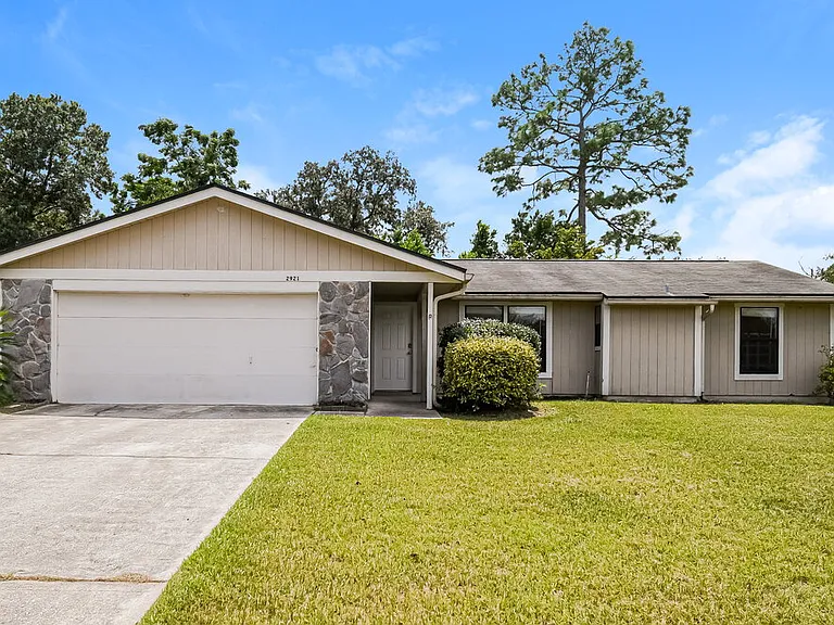 2921 Andy Ct — Photo 1