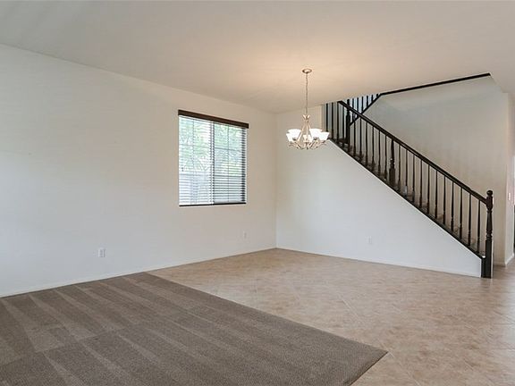 5th image of 14618 Excelsior Ave