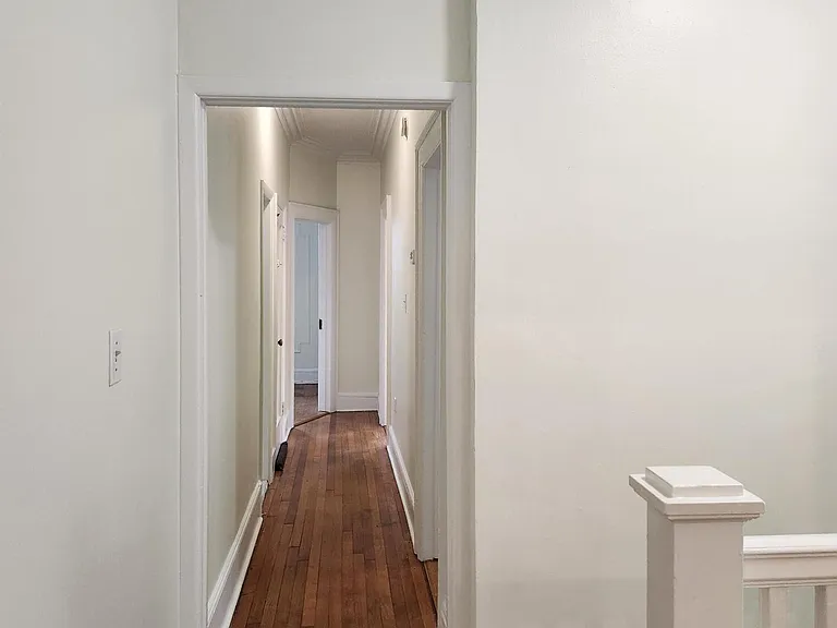 164 Cromwell Ave #2 — Photo 11