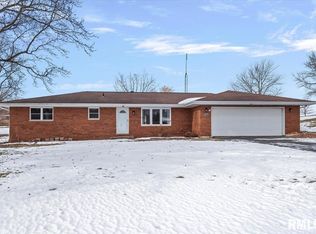 1727 New Salem Church Rd, New Berlin, IL 62670