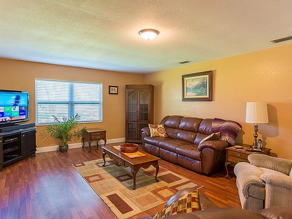 5th image of 4413 Hammock Shade Ln