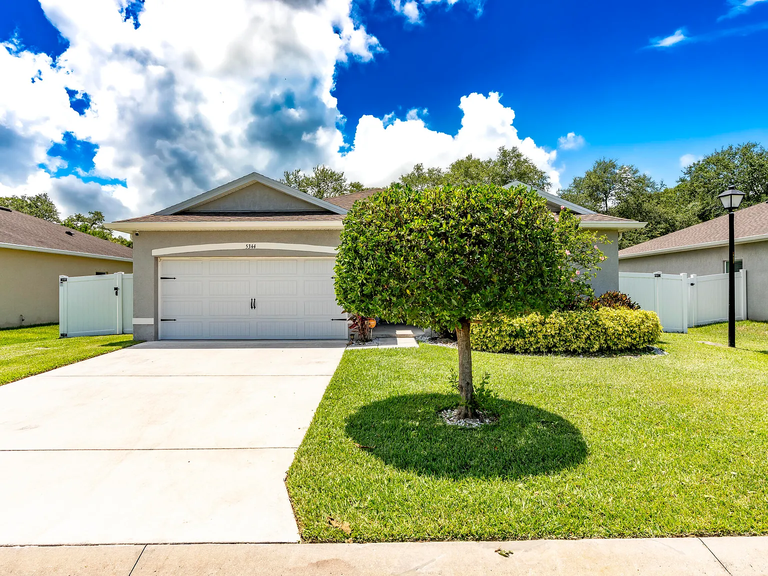 3 bed, 2.0 bath, 1460 sqft, $2,300 — Photo 4