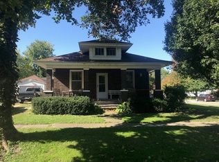 108 N Jefferson St, Carlock, IL 61725