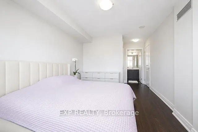1060 Sheppard Ave W #1005 — Photo 14