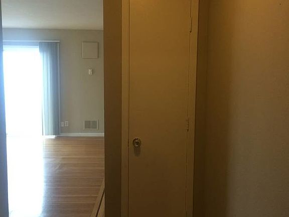 4th image of 646 Corbett Ave APT 602
