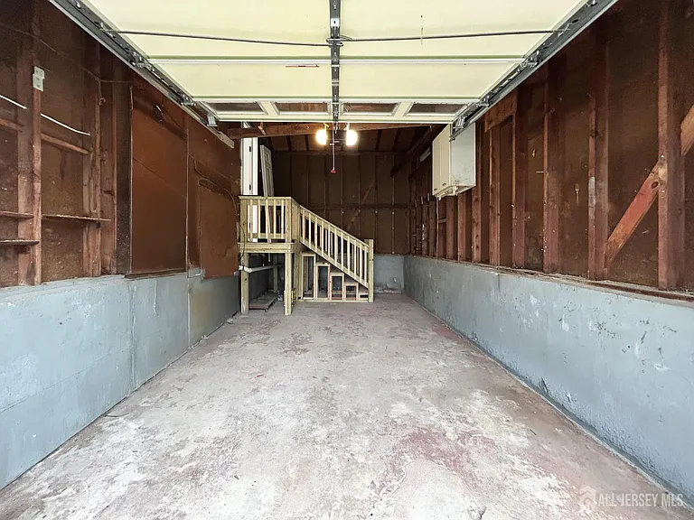 36 Arden St — Photo 18