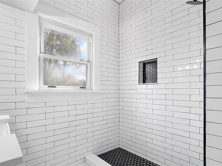 119 Leon Ave — Photo 29