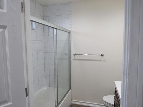 5th image of 8531 Yolanda Ave