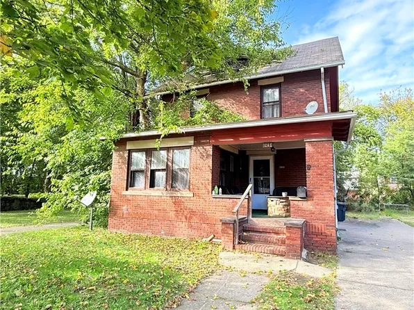 1265 Newton St, Akron, OH 44305