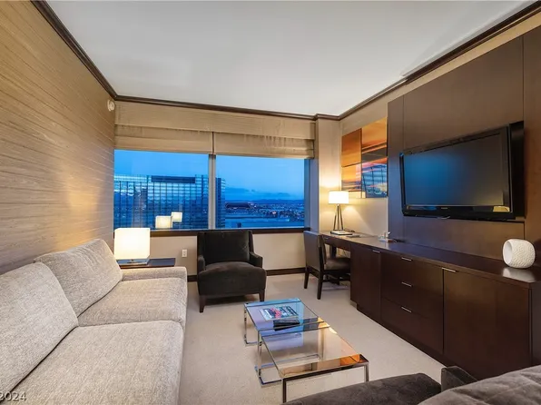 2600 W Harmon Ave #18021, Paradise, NV 89158