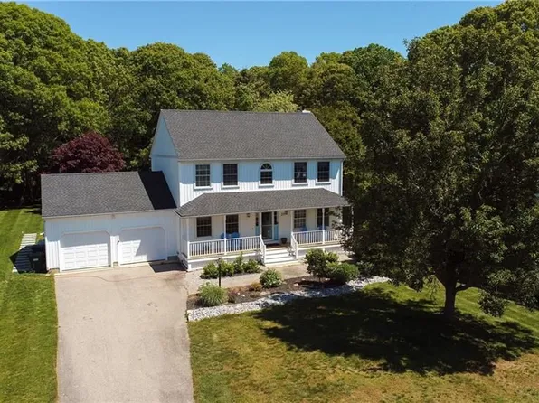 25 Sycamore Dr, Westerly, RI 02891