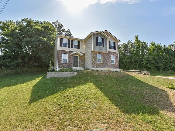 2nd image of 2704 Pebble Creek Way