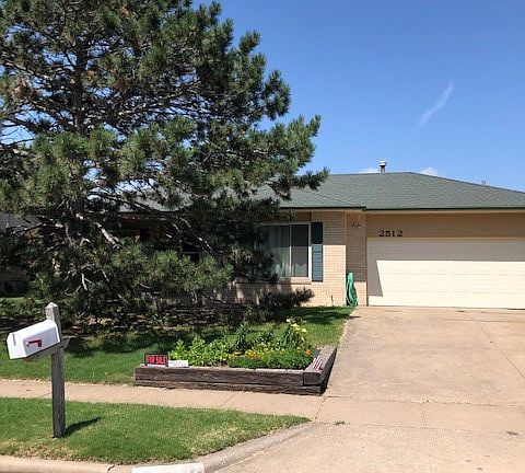 2nd image of 2512 Oriole St