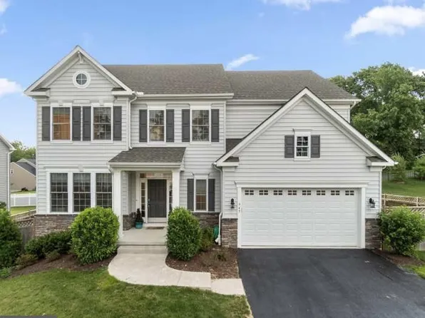 945 Kayley Dr, Eldersburg, MD 21784