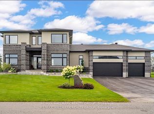 1575 Rangeland Ave, Ottawa, ON K4P0E1