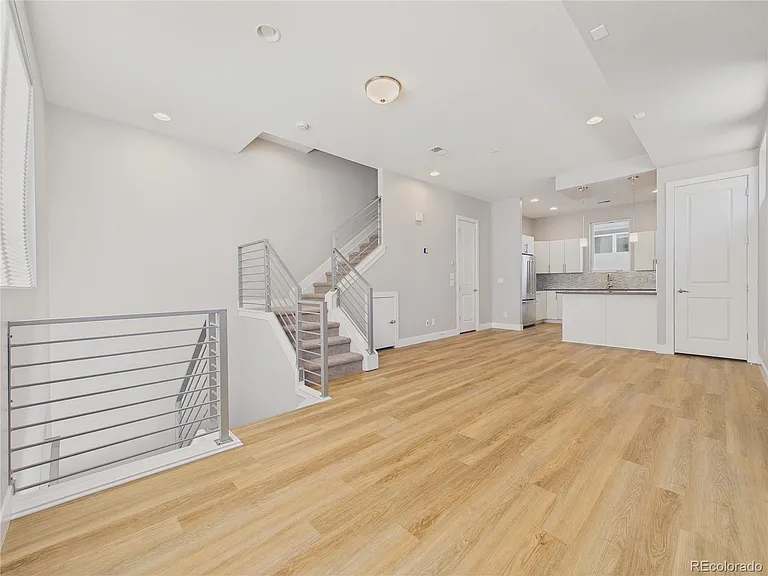 1632 Lowell Blvd #5 — Photo 7
