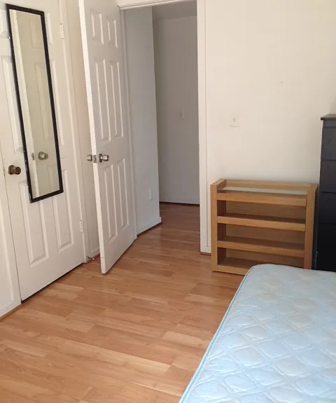 1302 S Forest Ave — Photo 3