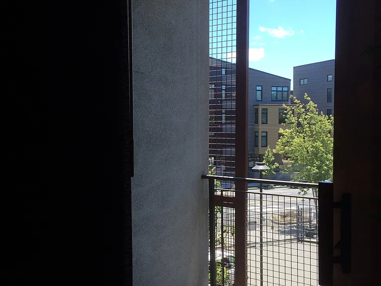 40th St — Photo 8