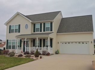 6 Chicory Dr, Fishersville, VA 22939