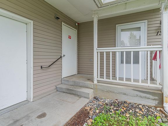 2nd image of 1307 Bainbridge Blvd