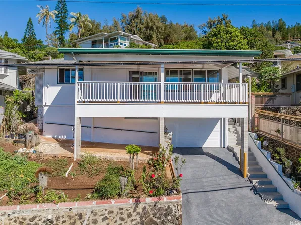 1952 Bertram St, Honolulu, HI 96816