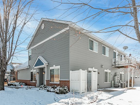 4th image of 6886 139th Ln NW Unit 1