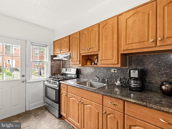 3rd image of 16 S Prospect Ave