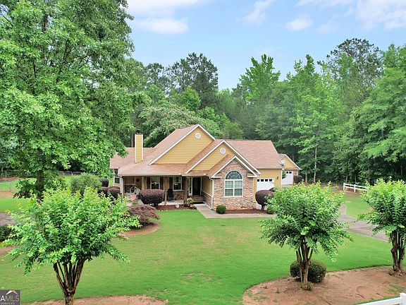 3rd image of 149 Marina Cir
