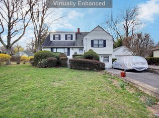 477 Tappan Rd, Northvale, NJ 07647