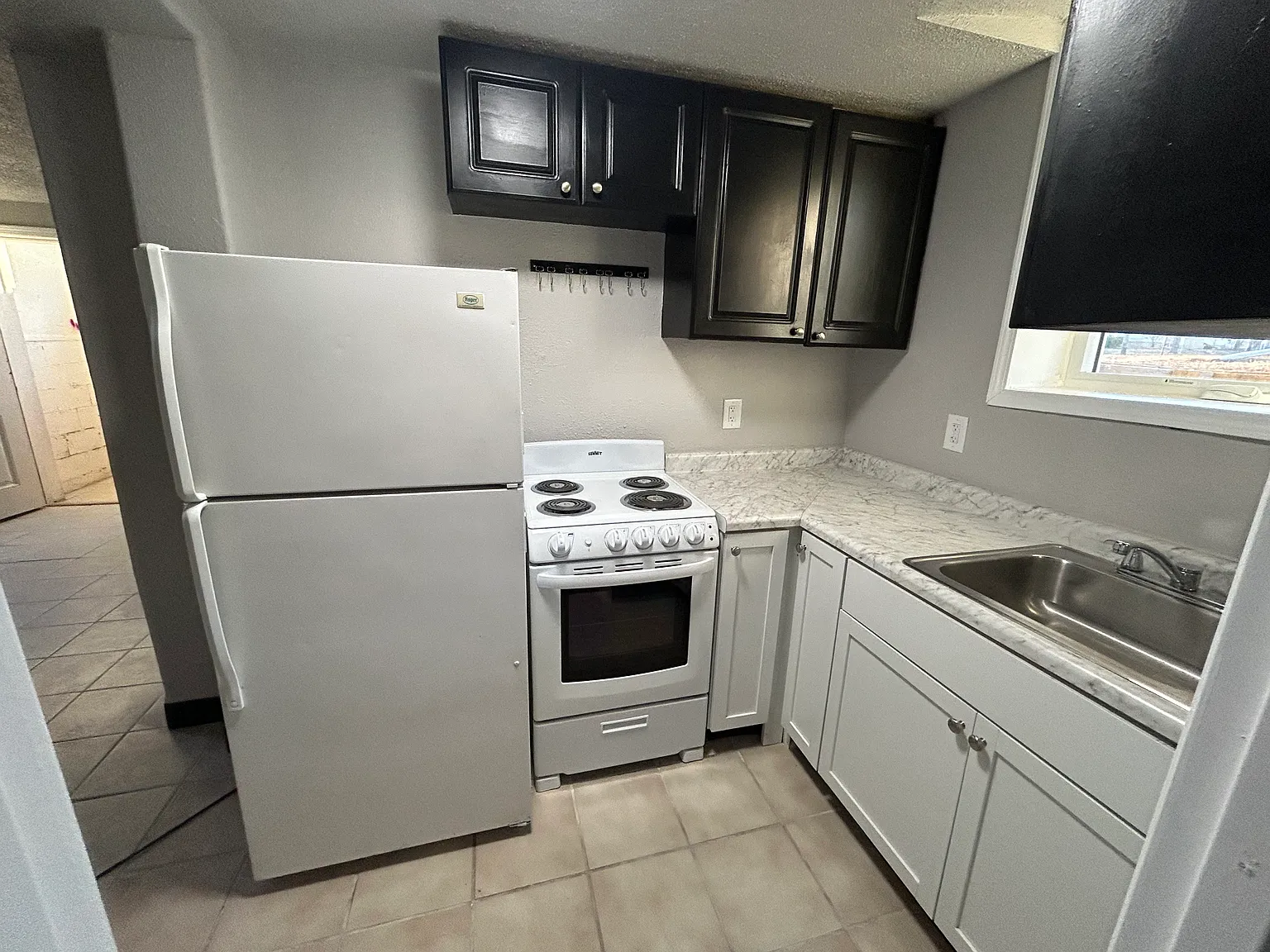 2 bed, 578 sqft, $895 — Photo 1