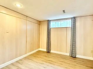 2351 Woking Cres, Mississauga, ON L5K1Z5