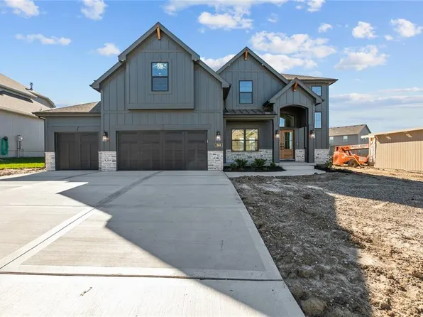 4721 NW Sienna Rdg, Riverside, MO 64150