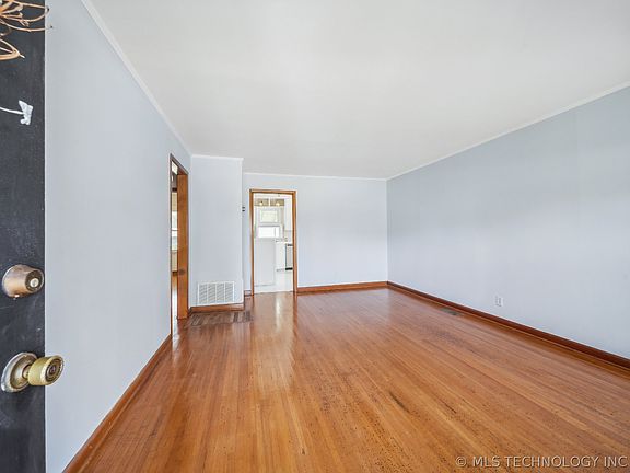 3rd image of 4546 S 29th West Ave