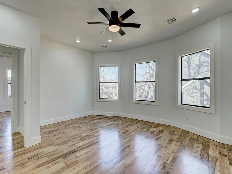 1316 NW 16th St — Photo 30