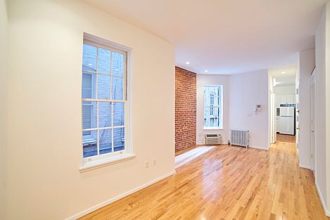 1st image of 316 E 84th St APT 2e
