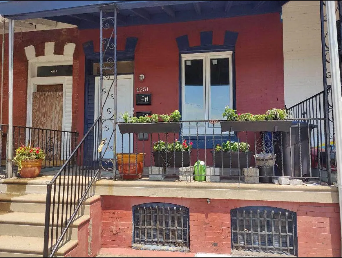 4251 Leidy Ave — Photo 1