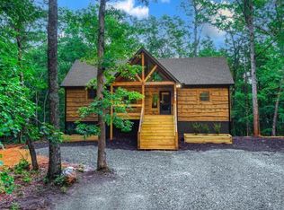 241 Lees Ride, Mccaysville, GA 30555