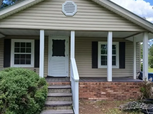 584 Knox St, Nahunta, GA 31553