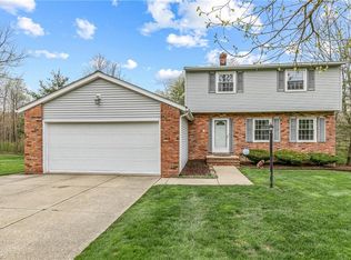 12575 Harold Dr, Chesterland, OH 44026