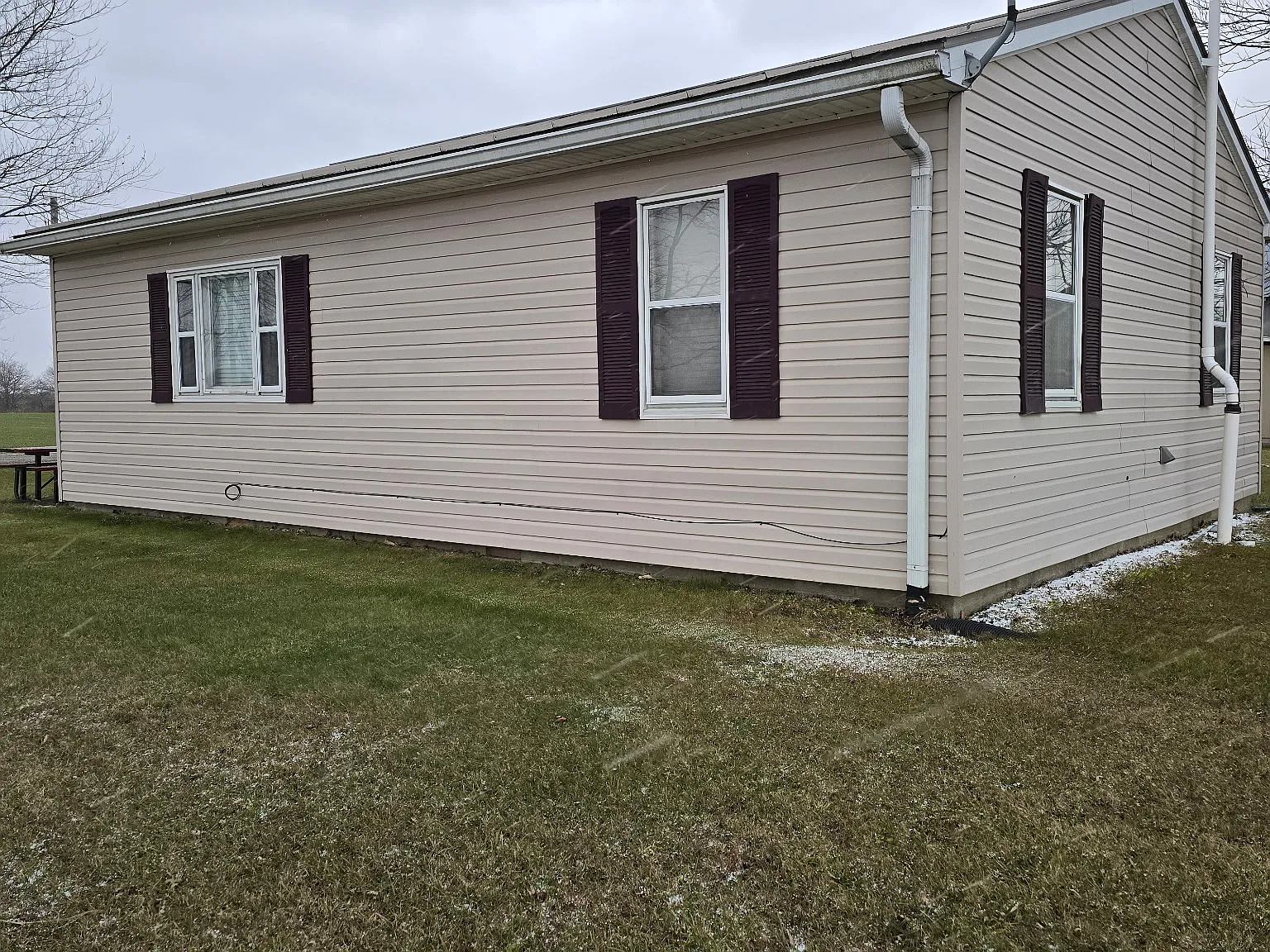 2 bed, 936 sqft, $1,100 — Photo 3